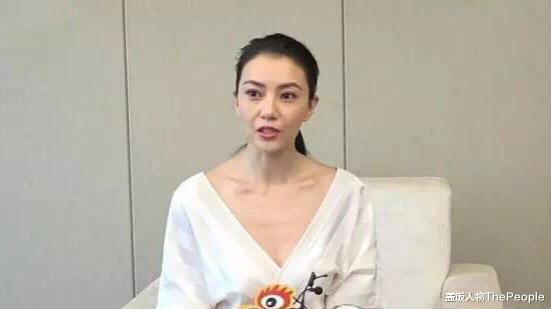 王菲|高龄生子对女星堪比“毁容”：有人一夜老十岁，有人被误认保姆