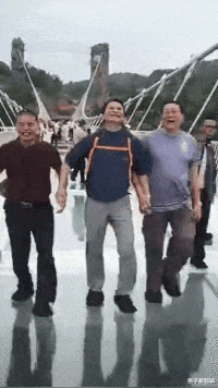 千万别在手机上搜索见不得人的东西!真的是太尴尬了...