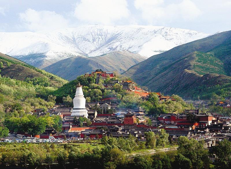 318国道 五台山，中国佛教四大名山之一，究竟有何不同之处？