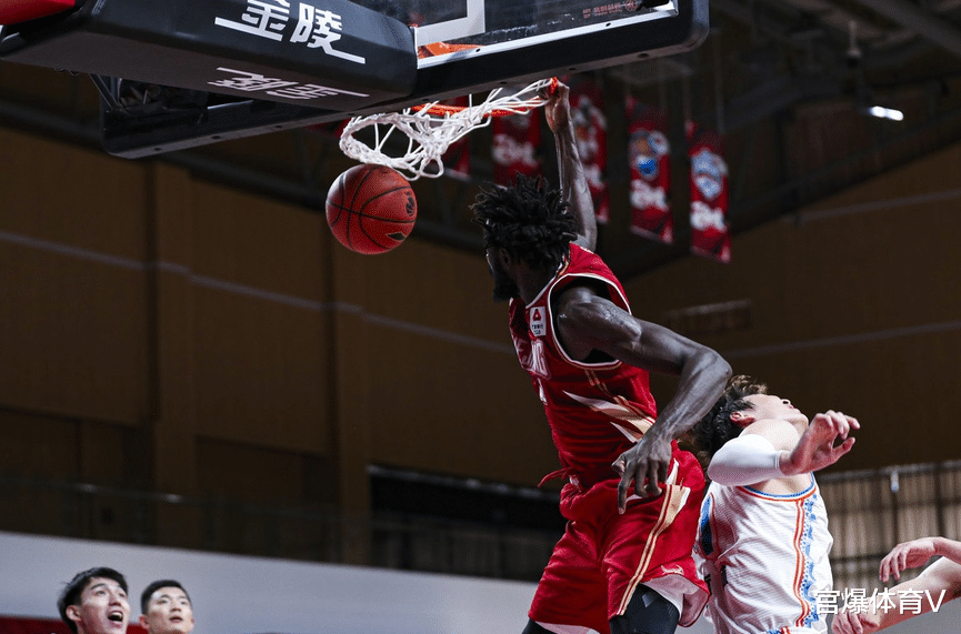 王楠|CBA大黑馬挑戰廣東宏遠！杜鋒拒絕被雙殺 CCTV5直播