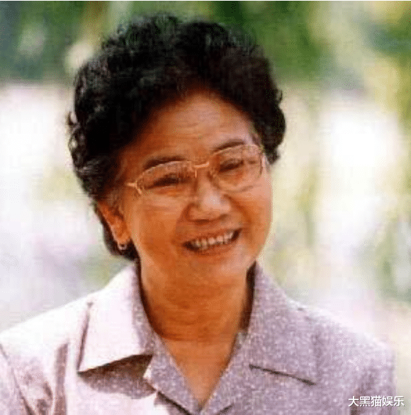 赵丽蓉|赵丽蓉的笑泪人生：32岁丧夫，二婚嫁小叔子再守寡，7岁女儿夭折