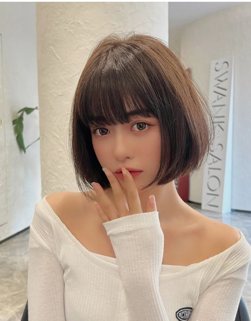 短发 4种人气发型，烫卷剪短染色扎发都很美，元旦发型你会怎么做