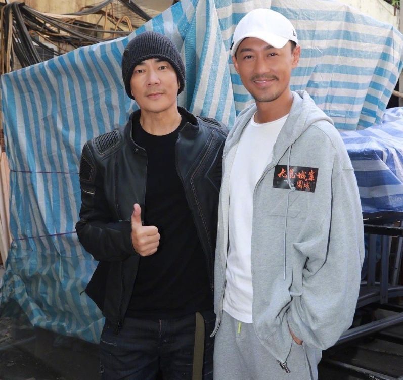 赵露思|任贤齐晒近照引热议，两鬓斑白面部油腻，网友：完全没认出来