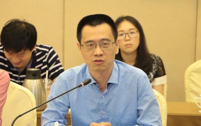 大树说教育|公务员单位“一把手”和“二把手”有什么区别?早知道早吃香