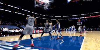 德怀特·霍华德|又扣又帽！霍华德终于爆了！16分钟12分8板！湖人真不该放走他