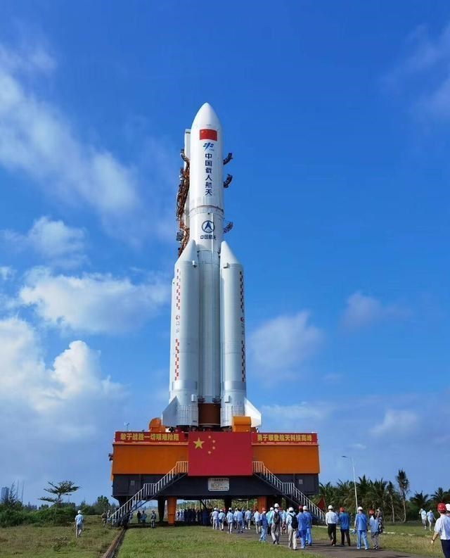 神舟14号紧急待命!若神13有失误,立即升空,接回航天员!