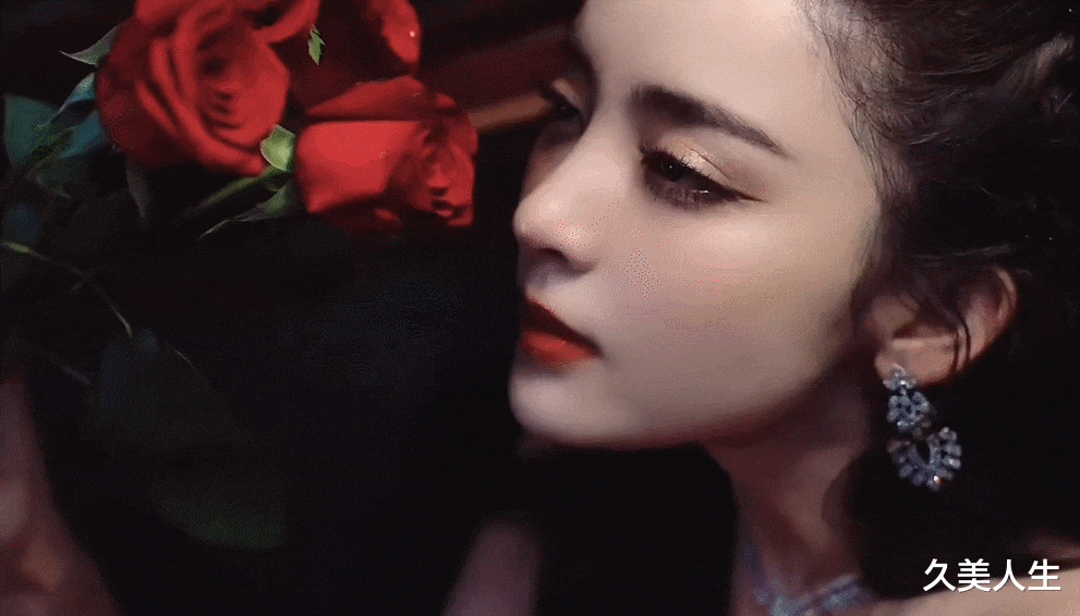 久美人生|娜扎复现港风美人vlog 手持玫瑰珠光宝气