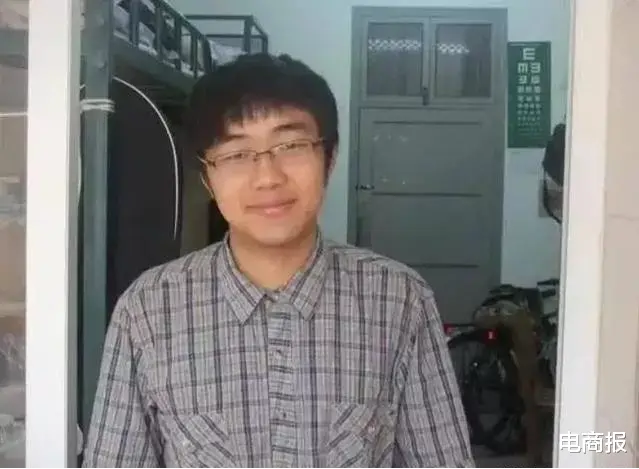 华为|华为高调官宣！“天才少年”入职仅两年，立两件大功！
