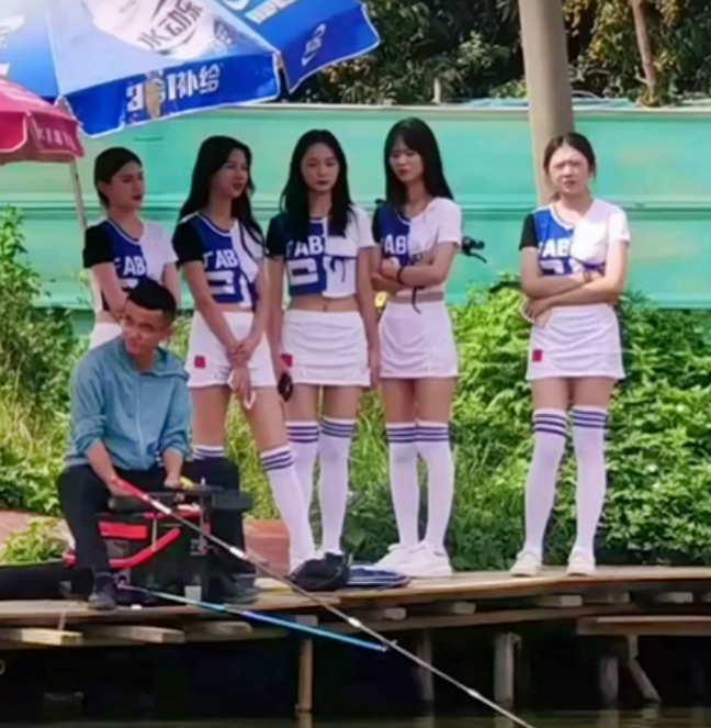 广东省|东莞钓场聘美女当陪钓惹争议，男顾客甚是惬意，“一片净土没了”