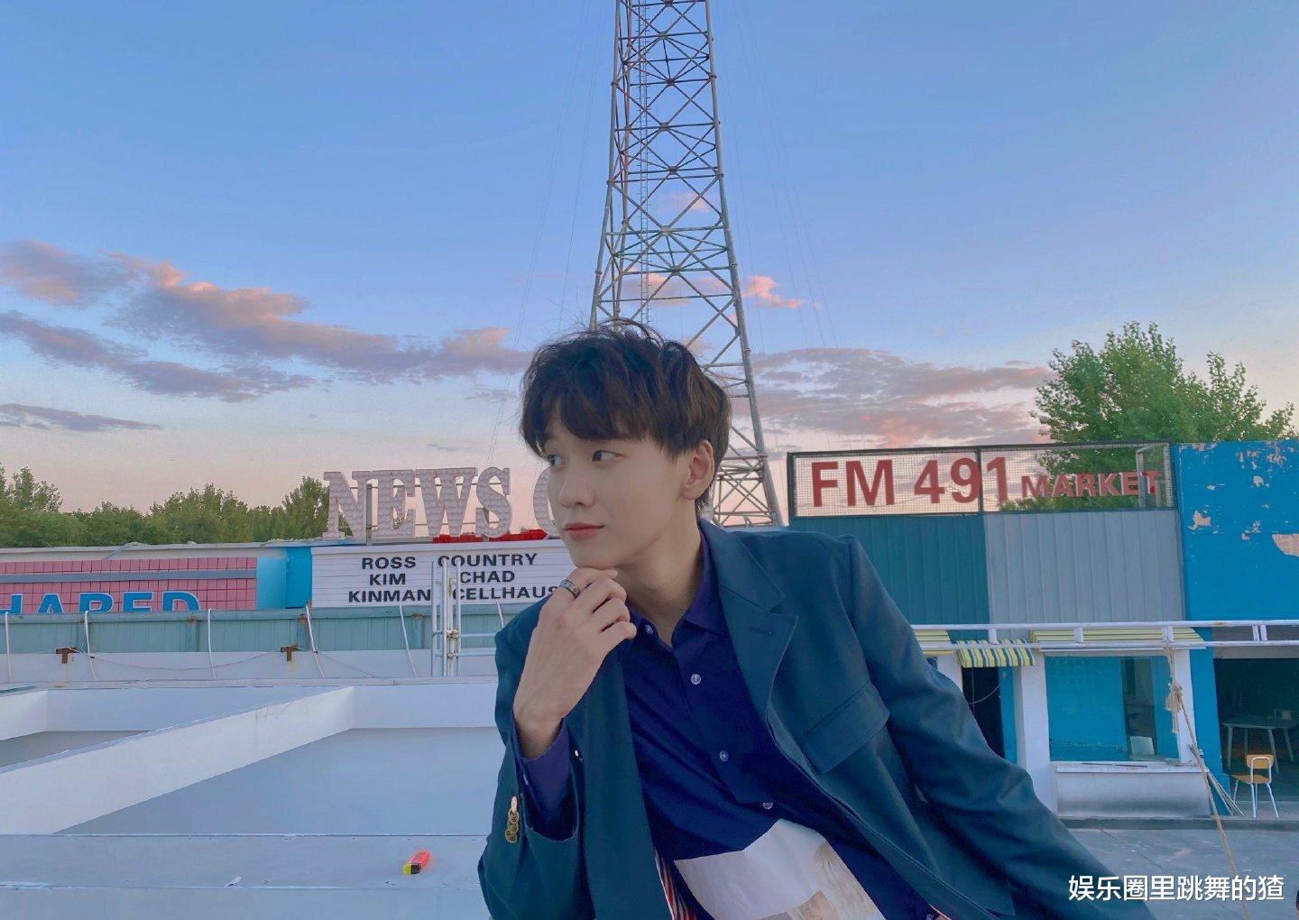 张哲瀚|最新明星人气榜:张哲瀚不敌余景天,龚俊跌出前五,榜首实至名归