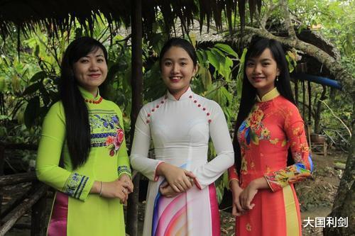 越南旅游 去越南旅游时，若有少女问你要不要“生菜”，记得要立即离开