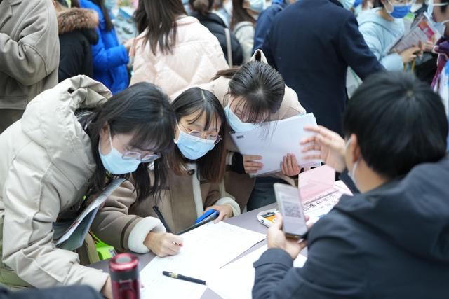 大学|有编制！武汉9个区148所示范性学校在汉招聘