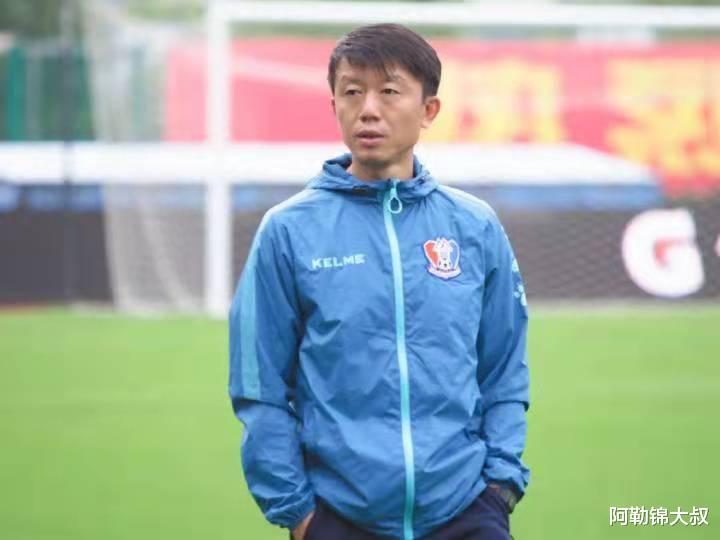 黄勇|得罪米卢无缘世界杯，李玮锋的儿时队友，健力宝球员之金左脚黄勇