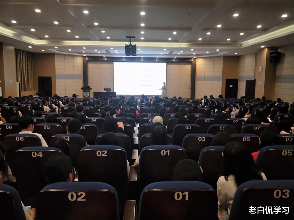 教师|教师招考押题“8中7”，选项“一字不差”，这样的机构你敢报吗