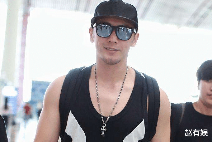 张伦硕|打拼10年仍是小透明的他，成功迎娶心中女神，视3个继女如亲生