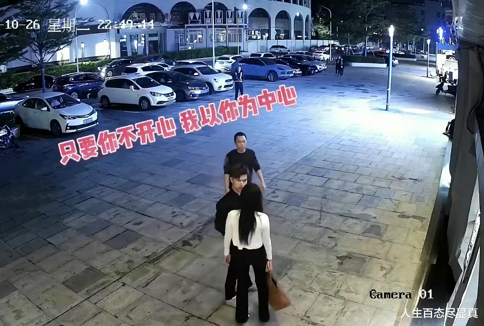 男子疑为哄女友开心砸店,民警劝阻照打不误,开宾利会是普通人?