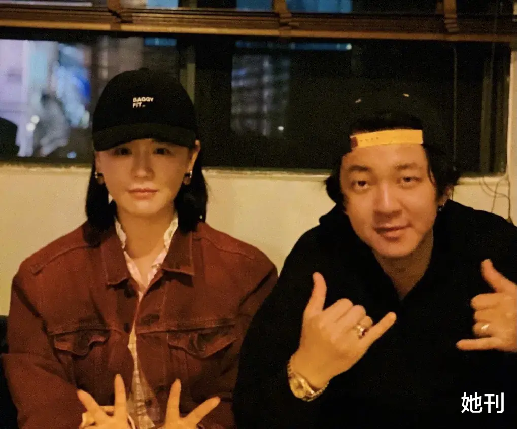 她刊 孟美岐塌房，女明星们成了“丑男收容所”