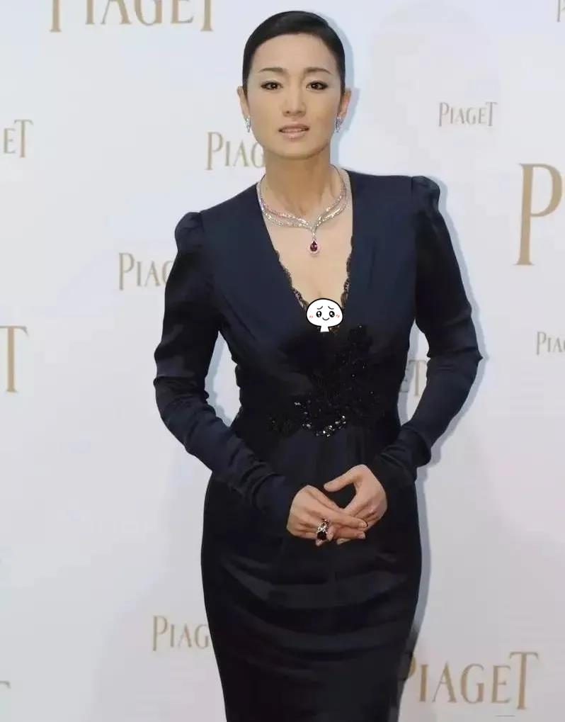 许晴|红毯女星风格大不同，杨颖鞠婧祎甜美，许晴巩俐风情万种