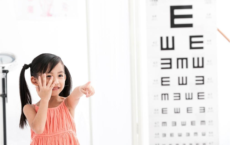 视界沐光VR视力|近视并发的这5种情况不及时防控，严重的可致盲