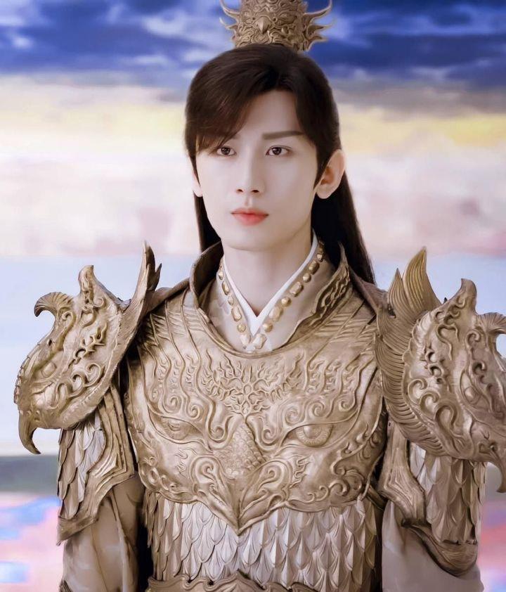 梁洛施|成毅定妆照为何不如剧中出彩？龚俊、肖战也存在同样的情况