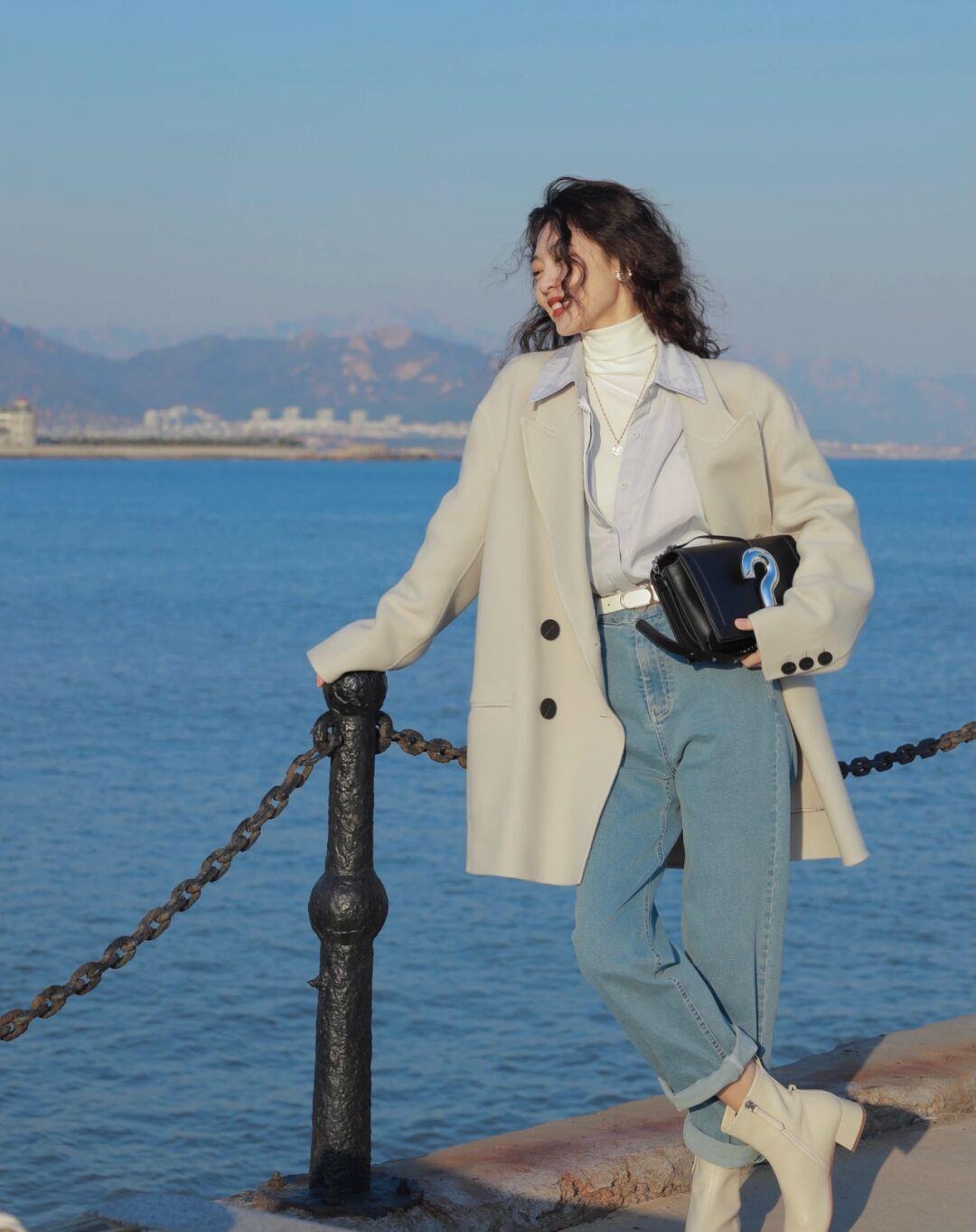 奶豆妈|秋冬季外套怎样穿出层次感？学会这3点，让你跟臃肿造型说拜拜