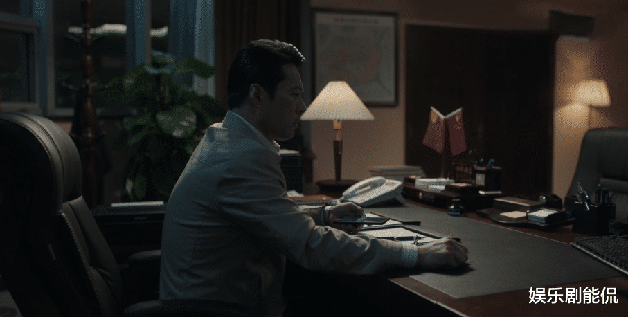 扫黑风暴|扫黑风暴：这次戏份不多的通话，把董耀扒个底掉，解释了一个bug