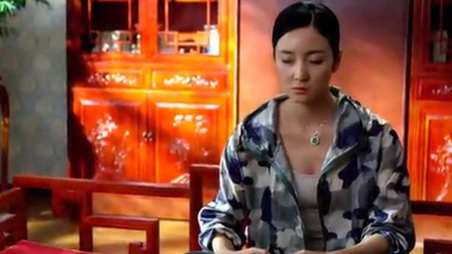 老板娘|利刃出击10集剧情：刘闯带老五逃走战友配合 魔影受雇暗杀元气大伤