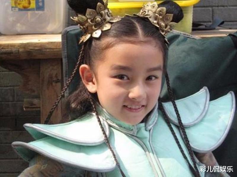 整容|“又美又丑”的误会，她们明明长得纯天然，却像极了整容脸！