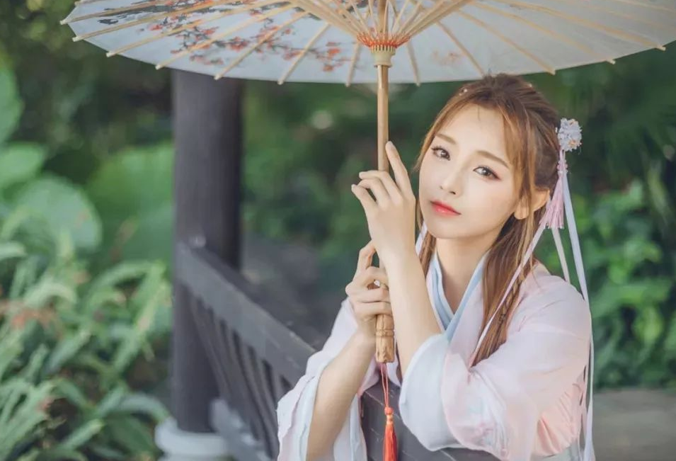 巧谈八字命理|八字算婚姻：8年婚姻情断，离婚和复婚，怎样选择才能更幸福？