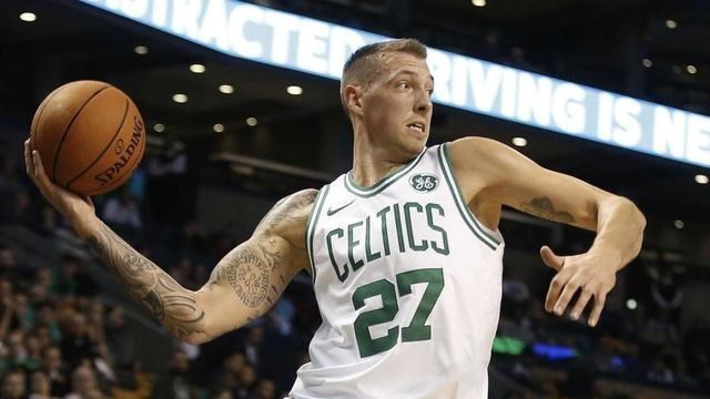 火箭队 神操作!火箭连签两将依然保留全额中产,后续仍会有交易发生