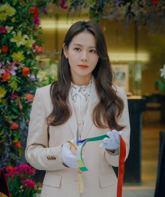 灵熙说珠宝|韩国国民女生孙艺珍，从艺20年，越来越有魅力