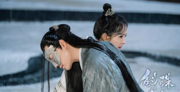 董洁|杨幂《斛珠夫人》成功上星，《有翡》却只能网播，赵丽颖输在哪？