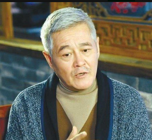 赵本山|同父不同命！赵本山与葛淑珍离婚31年，俩儿女天差地别