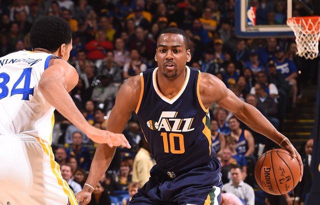 交易 联盟30支NBA球队在2021年休赛期那些最容易被低估的补强操作