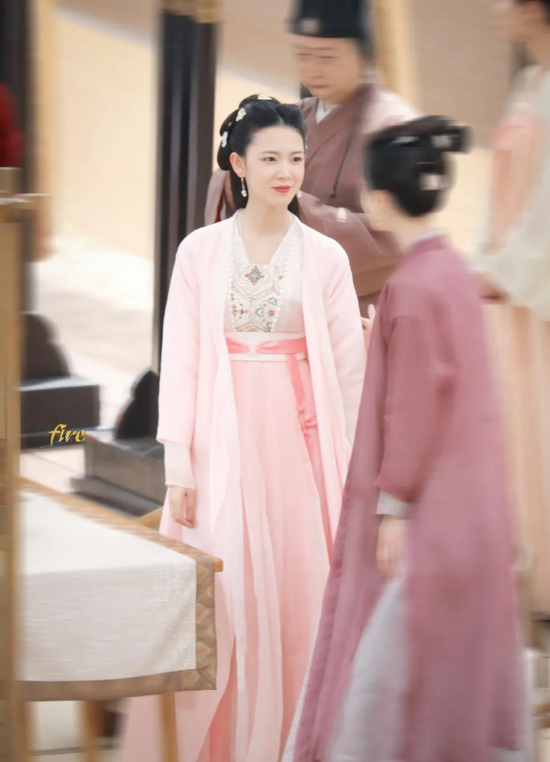 陈瑶|陈瑶生贺高清路透，从皓衣行到新剧，造型大打折扣