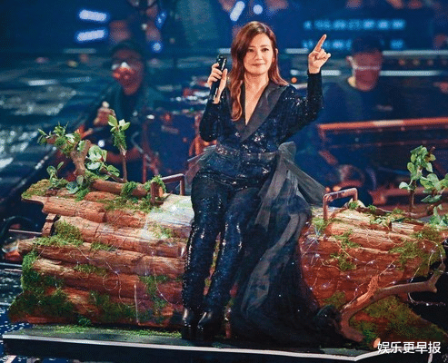 诗妮娜|梁静茹解封「直冲信义区夜店」！3个月分手CEO男恋情进度曝光