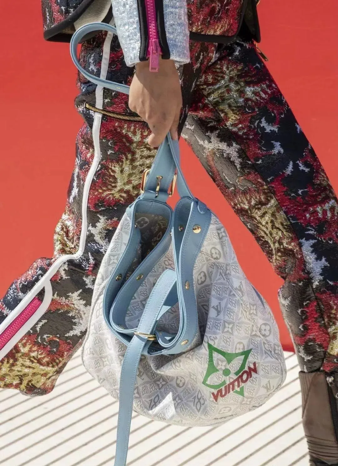 铭家匠遇|探秘2022路易威登早春秀的独特魅力,体验别样的灵感新风格!