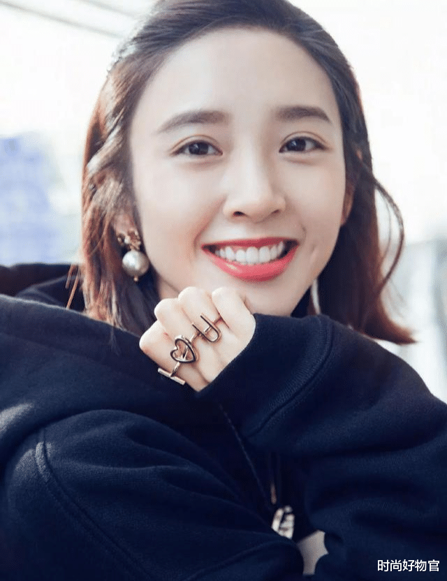 护肤|赵露思素颜令人羡慕,皮肤自带“磨皮”,张韶涵:护肤比化妆重要