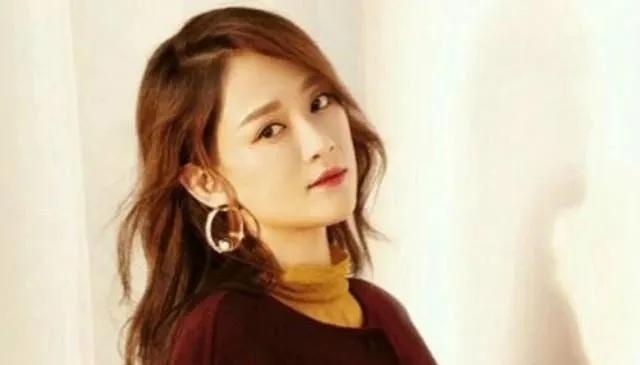 摩羯座|4月，任重道远，情场得意的摩羯座，谨记箴言，或望花成蜜就