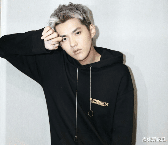 吴亦凡|吴亦凡看守所伙食曝光?一日三餐都吃馒头,两顿牛肉条件不错