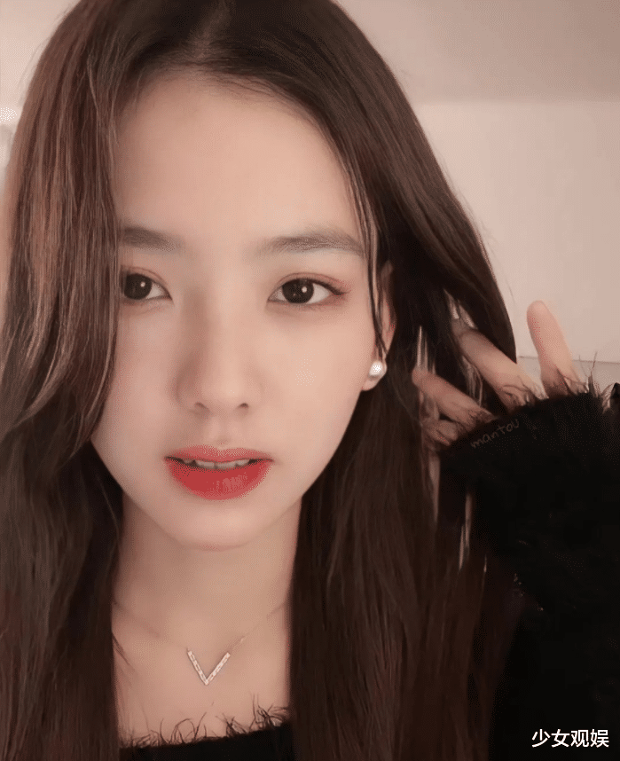 王思聪|网红“手撕”王思聪，女方长相意外火了，这模样很难不让人心动