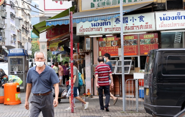 黄日华|用情至深！59岁黄日华重游故地忆亡妻：她若能恢复，我愿少活10年