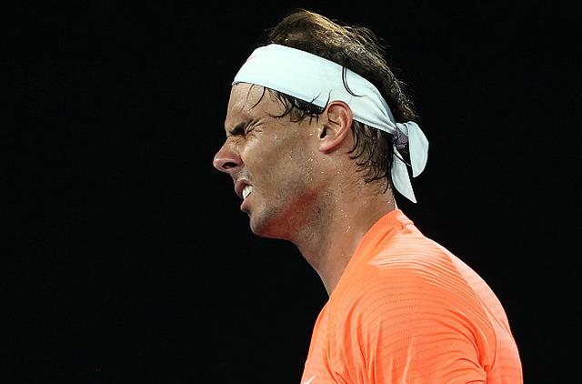 法网|生涯第2次！纳达尔大满贯再遭2-0耻辱翻盘欲超费德勒还得等法网