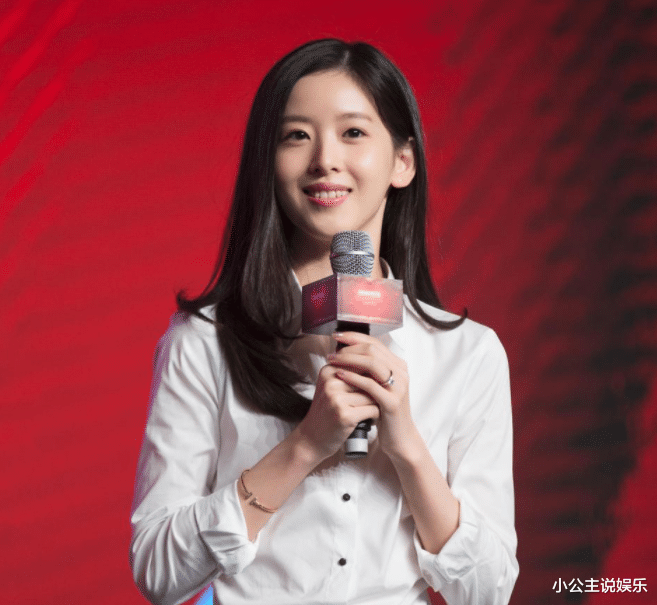 章泽天|“奶茶妹妹”章泽天素颜判若两人，难怪刘强东说“不知妻美”