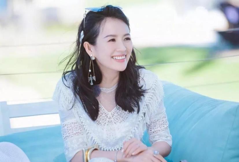 育妈计|章子怡新戏拍摄花絮曝光，片场教5岁小演员演戏，面带微笑态度好