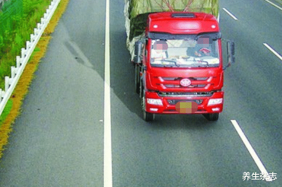 甲状腺|世界公认的致癌水果，好多国人都喜欢吃，医生：不想甲状腺病变，赶紧停