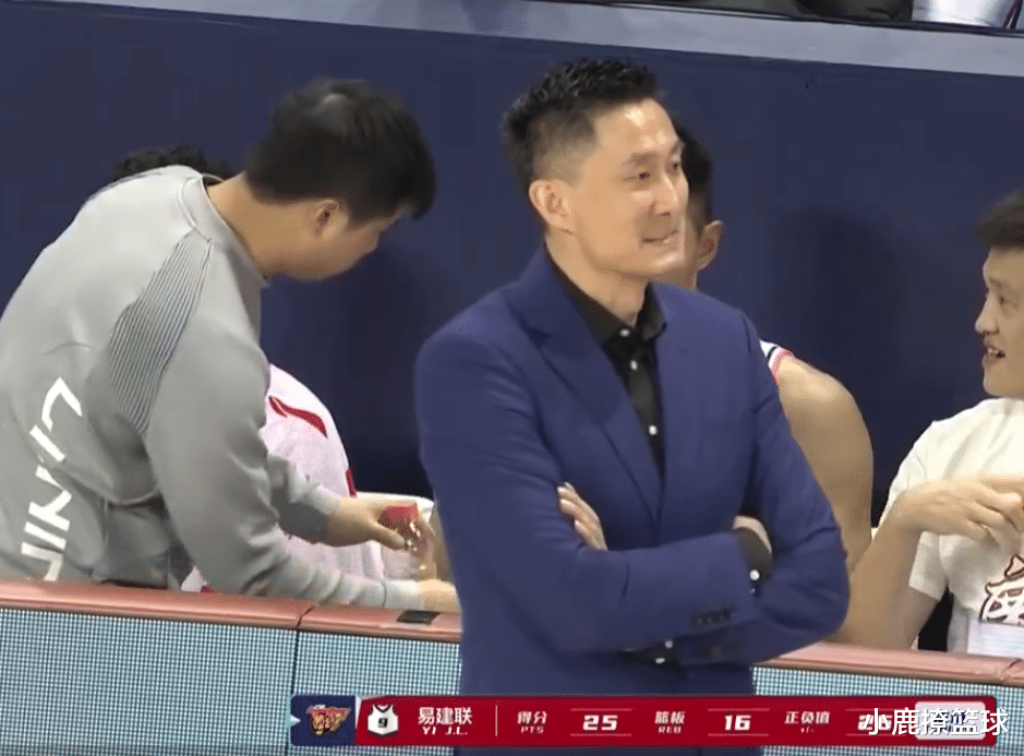 易建聯(lián)|12中9轟25+16！易建聯(lián)重返巔峰，帶領(lǐng)廣東走出困境，杜鋒沒看錯人