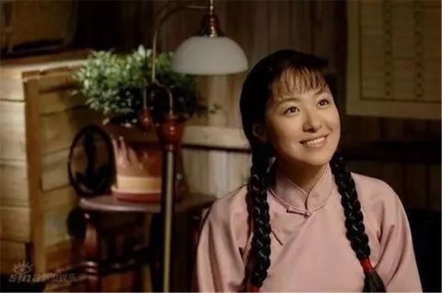 高圆圆|44岁沈傲君宣布回归大变样，多年主妇熬成婆，昔日颜值已不复存在