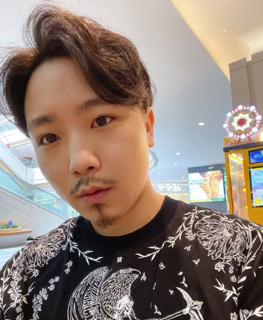 普通话|QG刺痛做客官方解说,却遭大锤无情吐槽,普通话就这?