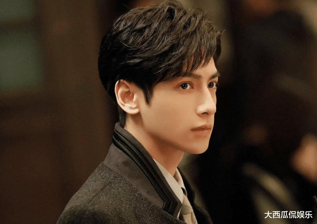 白梦妍|白鹿再迎甜虐剧，男主咖位比肩任嘉伦，看到CP照：果断入坑